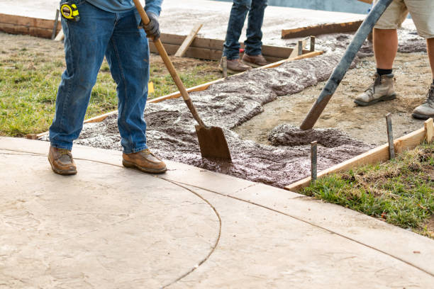 Best Custom concrete contractor  in Carlyss, LA